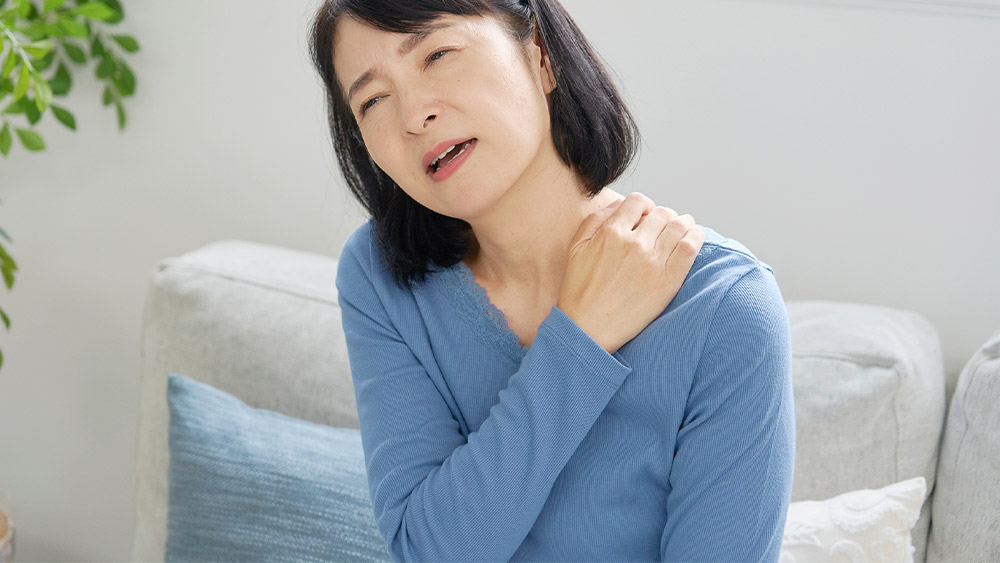 「術後だから仕方ない」と肩こり症状を諦めていませんか？